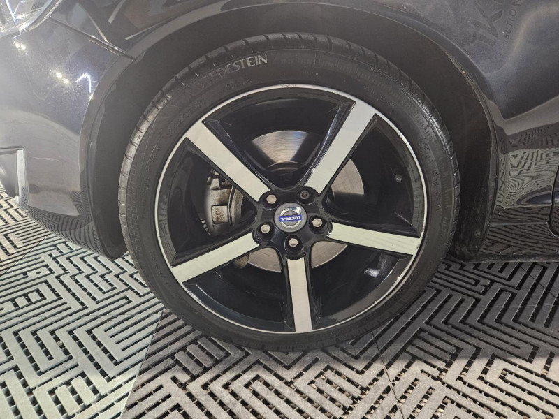 Photo 50 de l'offre de VOLVO C70 2.0 D3 150 INSCRIPTION BVM6 CABRIOLET à 12990€ chez MKP Distribution