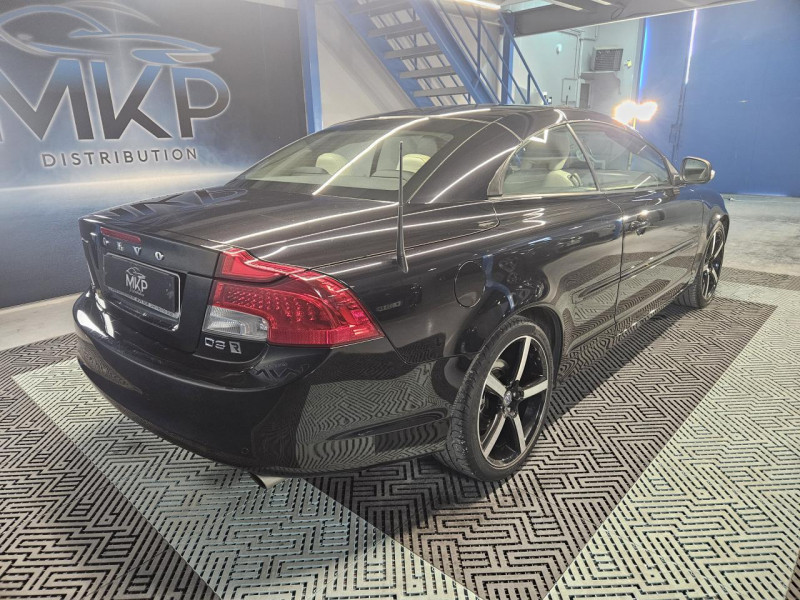 Photo 9 de l'offre de VOLVO C70 2.0 D3 150 INSCRIPTION BVM6 CABRIOLET à 12990€ chez MKP Distribution