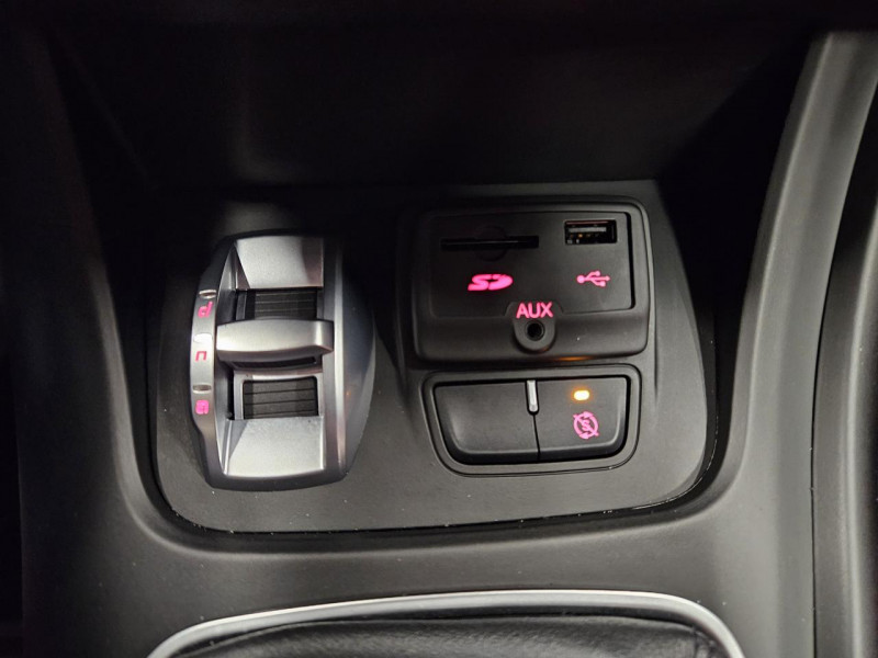 Photo 32 de l'offre de ALFA ROMEO GIULIETTA 1.6 JTDm 120 Super BVM6 à 11490€ chez MKP Distribution