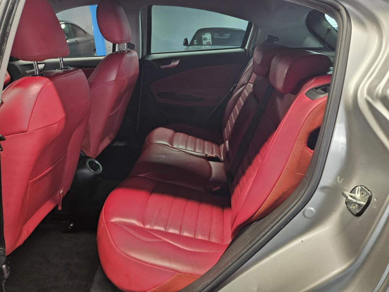 Photo 15 de l'offre de ALFA ROMEO GIULIETTA 1.6 JTDm 120 Super BVM6 à 11490€ chez MKP Distribution