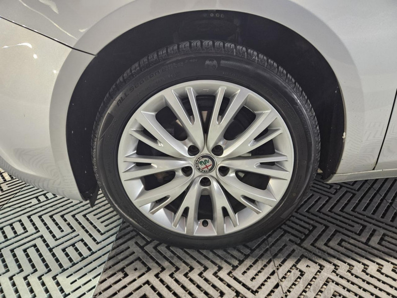 Photo 47 de l'offre de ALFA ROMEO GIULIETTA 1.6 JTDm 120 Super BVM6 à 11490€ chez MKP Distribution