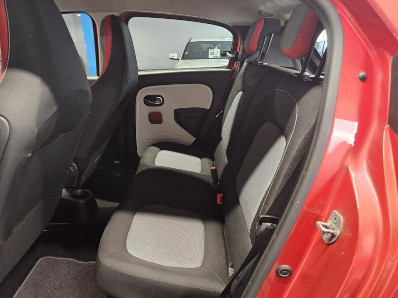 Photo 14 de l'offre de RENAULT TWINGO 0.9 TCe 90 Limited BVM à 7490€ chez MKP Distribution