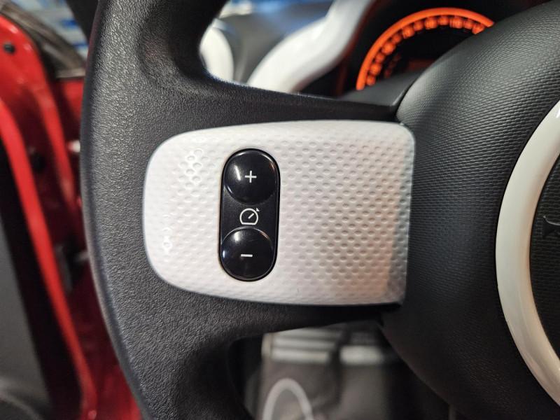 Photo 18 de l'offre de RENAULT TWINGO 0.9 TCe 90 Limited BVM à 7490€ chez MKP Distribution