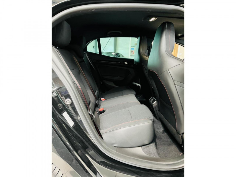 Photo 12 de l'offre de RENAULT MEGANE IV BERLINE  TCe 300 EDC R.S. * MALUS INCLUS à 38990€ chez Occasions Champenoises