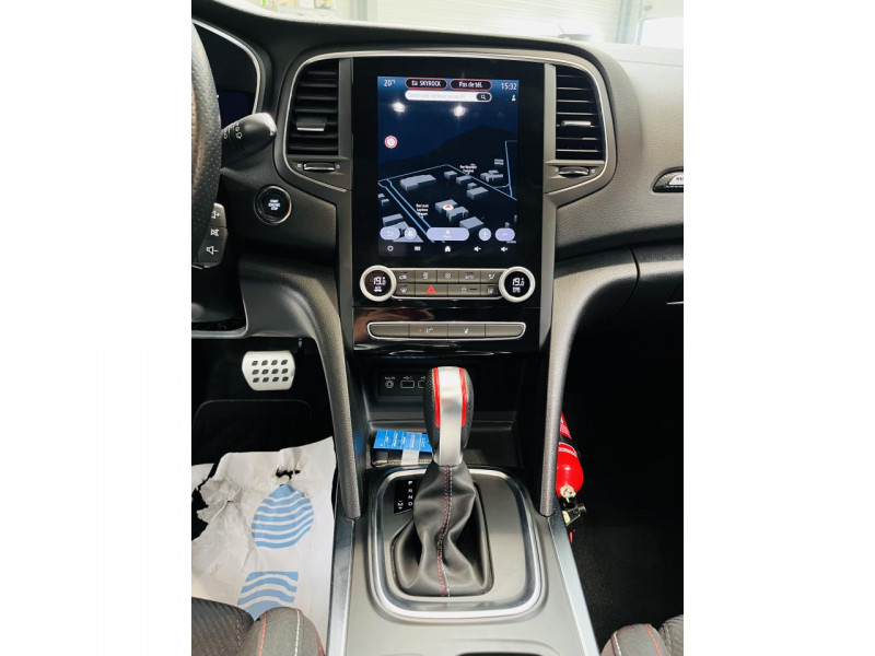 Photo 6 de l'offre de RENAULT MEGANE IV BERLINE  TCe 300 EDC R.S. * MALUS INCLUS à 38990€ chez Occasions Champenoises