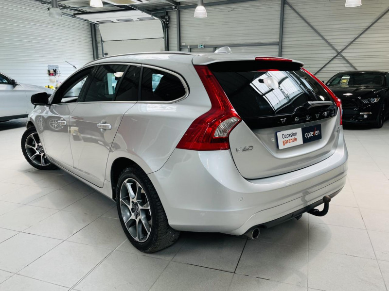 Photo 15 de l'offre de VOLVO V60  D2 115 ch Stop&Start Ocean Race à 13490€ chez Occasions Champenoises