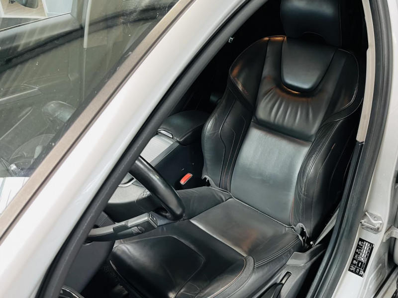 Photo 8 de l'offre de VOLVO V60  D2 115 ch Stop&Start Ocean Race à 13490€ chez Occasions Champenoises