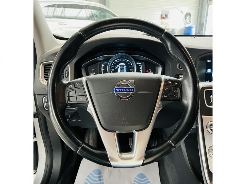 Photo 4 de l'offre de VOLVO V60  D2 115 ch Stop&Start Ocean Race à 13490€ chez Occasions Champenoises