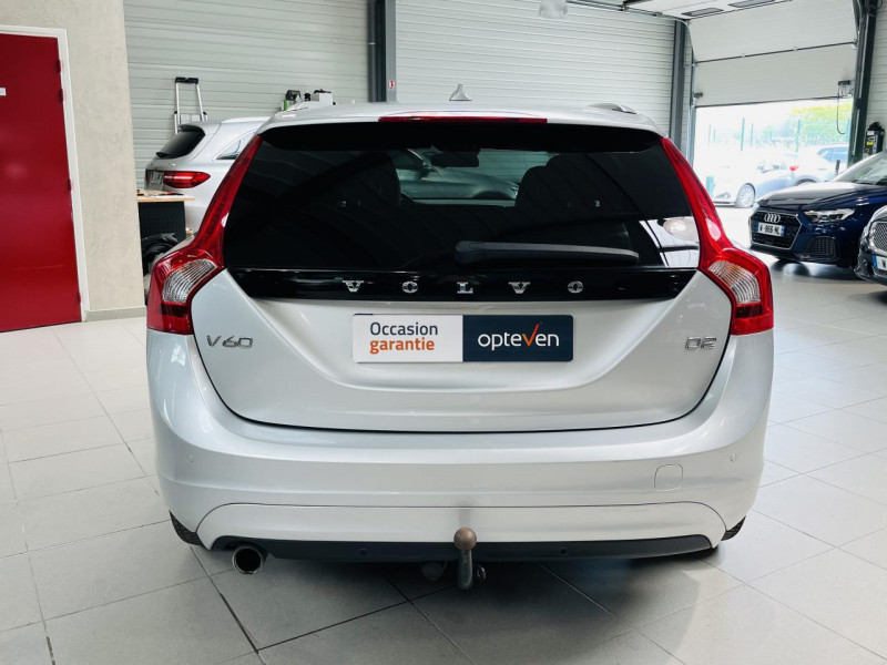 Photo 16 de l'offre de VOLVO V60  D2 115 ch Stop&Start Ocean Race à 13490€ chez Occasions Champenoises