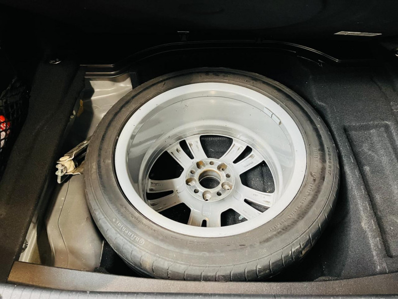 Photo 12 de l'offre de MERCEDES-BENZ CLASSE E 200 CDI Executive 7G-Tronic à 18490€ chez Occasions Champenoises