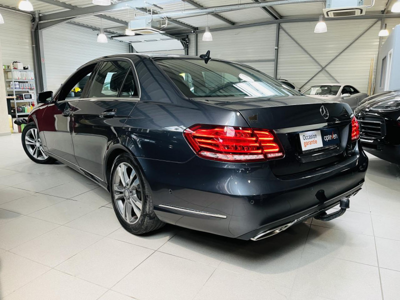 Photo 16 de l'offre de MERCEDES-BENZ CLASSE E 200 CDI Executive 7G-Tronic à 18490€ chez Occasions Champenoises