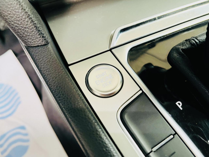 Photo 7 de l'offre de VOLKSWAGEN PASSAT 2.0 TDI 150 BMT DSG7 Carat à 20990€ chez Occasions Champenoises
