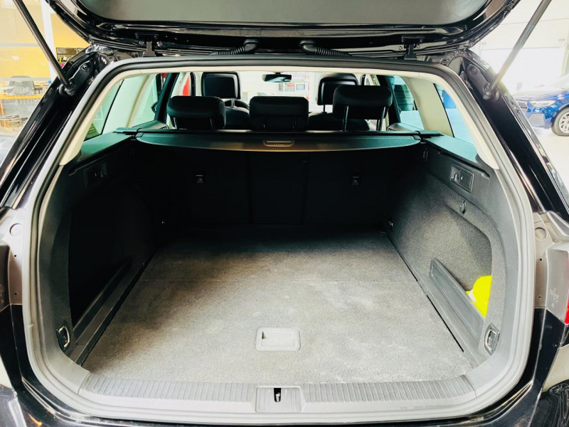 Photo 12 de l'offre de VOLKSWAGEN PASSAT 2.0 TDI 150 BMT DSG7 Carat à 20990€ chez Occasions Champenoises