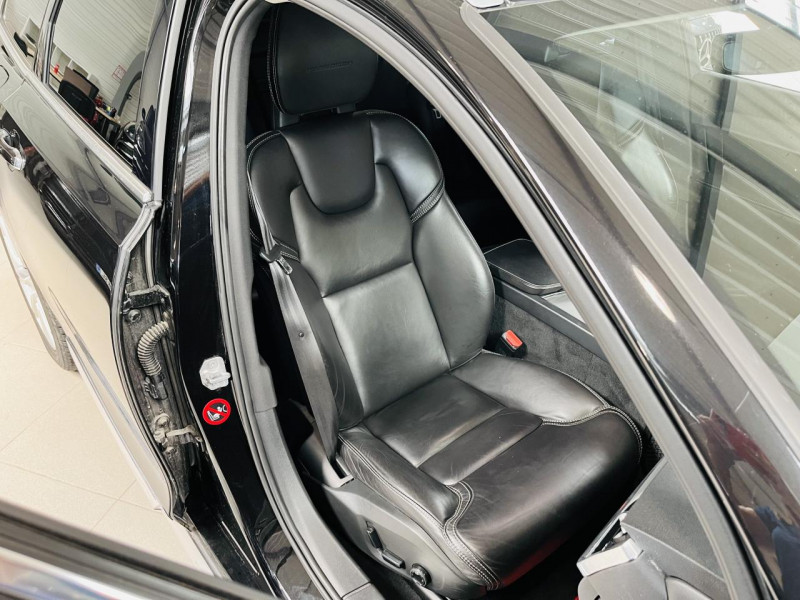 Photo 18 de l'offre de VOLVO V90  D4 190 ch Geartronic 8 Inscription à 26490€ chez Occasions Champenoises