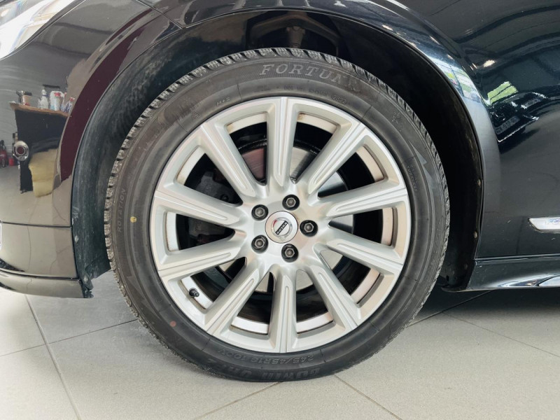 Photo 22 de l'offre de VOLVO V90  D4 190 ch Geartronic 8 Inscription à 26490€ chez Occasions Champenoises