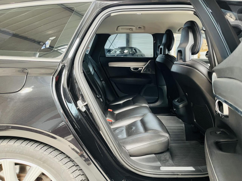 Photo 16 de l'offre de VOLVO V90  D4 190 ch Geartronic 8 Inscription à 26490€ chez Occasions Champenoises