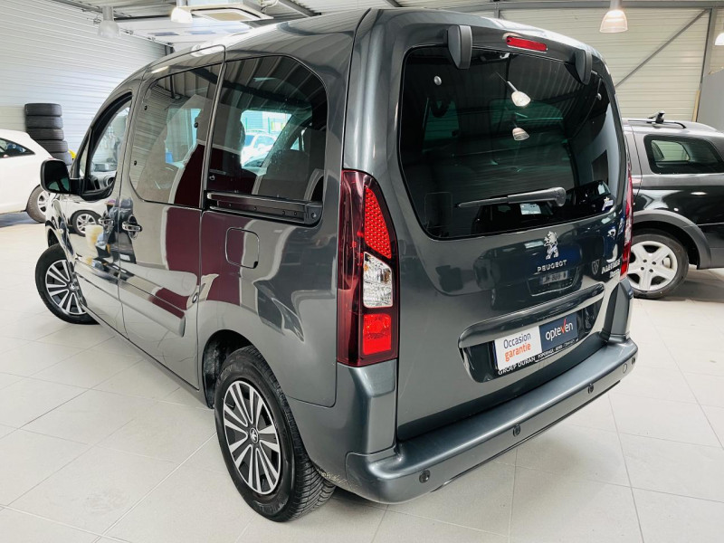 Photo 13 de l'offre de PEUGEOT PARTNER 1.6 BlueHDi 100ch S&S ETG6 Active à 13990€ chez Occasions Champenoises
