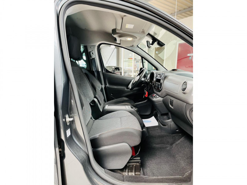Photo 12 de l'offre de PEUGEOT PARTNER 1.6 BlueHDi 100ch S&S ETG6 Active à 13990€ chez Occasions Champenoises