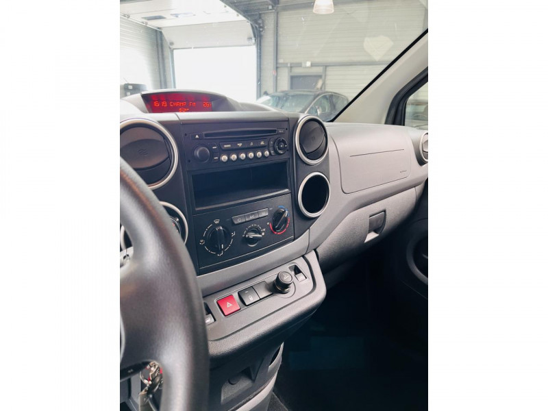 Photo 5 de l'offre de PEUGEOT PARTNER 1.6 BlueHDi 100ch S&S ETG6 Active à 13990€ chez Occasions Champenoises