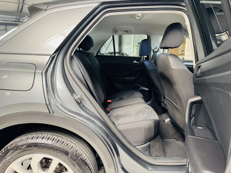 Photo 16 de l'offre de VOLKSWAGEN T-ROC 2.0 TDI 150 Start/Stop DSG7 Style à 23990€ chez Occasions Champenoises