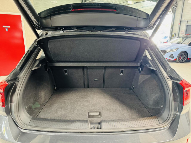 Photo 14 de l'offre de VOLKSWAGEN T-ROC 2.0 TDI 150 Start/Stop DSG7 Style à 23990€ chez Occasions Champenoises