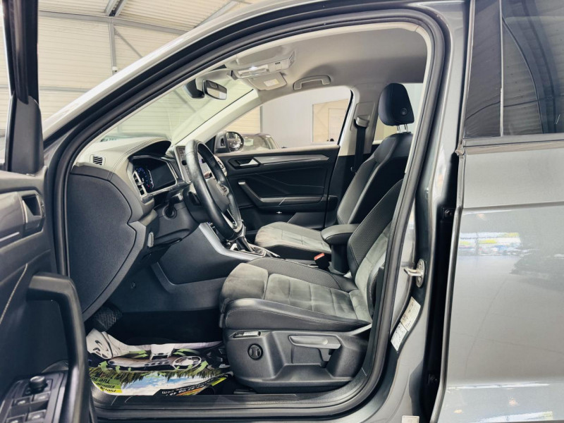 Photo 12 de l'offre de VOLKSWAGEN T-ROC 2.0 TDI 150 Start/Stop DSG7 Style à 23990€ chez Occasions Champenoises
