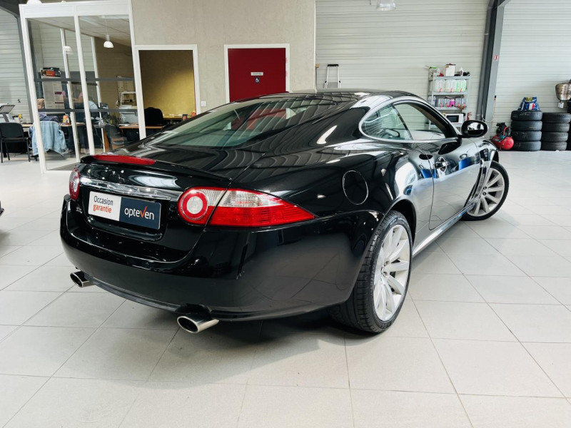 Photo 19 de l'offre de JAGUAR XK  Coupé V8 3.5 258 BVA 6 à 23990€ chez Occasions Champenoises