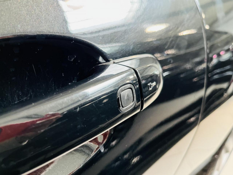 Photo 17 de l'offre de JAGUAR XK  Coupé V8 3.5 258 BVA 6 à 23990€ chez Occasions Champenoises