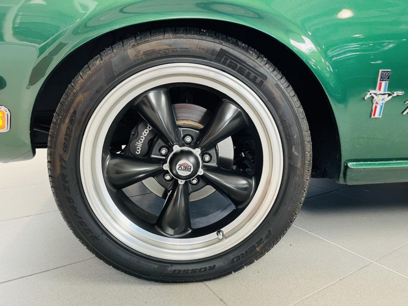 Photo 15 de l'offre de FORD MUSTANG FASTBACK V8 302ci 290HP BVM 5 à 89990€ chez Occasions Champenoises