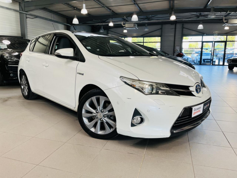 Toyota AURIS Hybride 136h CVT Style Hybride BLANC Occasion à vendre