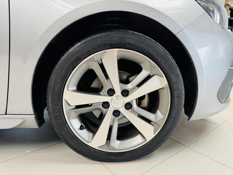 Photo 22 de l'offre de PEUGEOT 308 SW 1.5 BlueHDi 130ch S&S GT Line à 12990€ chez Occasions Champenoises