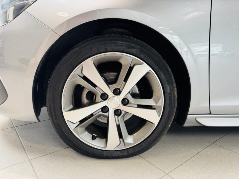 Photo 19 de l'offre de PEUGEOT 308 SW 1.5 BlueHDi 130ch S&S GT Line à 12990€ chez Occasions Champenoises