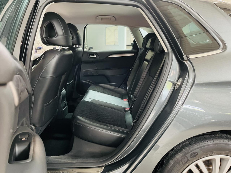 Photo 10 de l'offre de CITROEN C4  VTi 120 Exclusive à 6990€ chez Occasions Champenoises