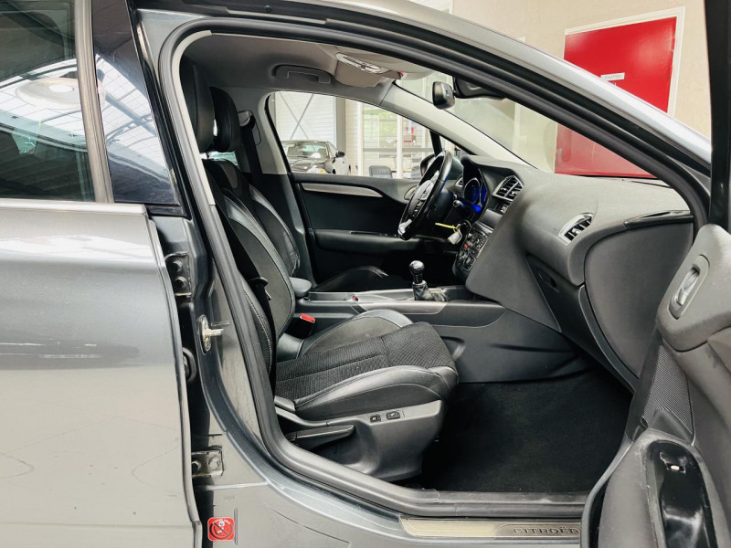 Photo 13 de l'offre de CITROEN C4  VTi 120 Exclusive à 6990€ chez Occasions Champenoises