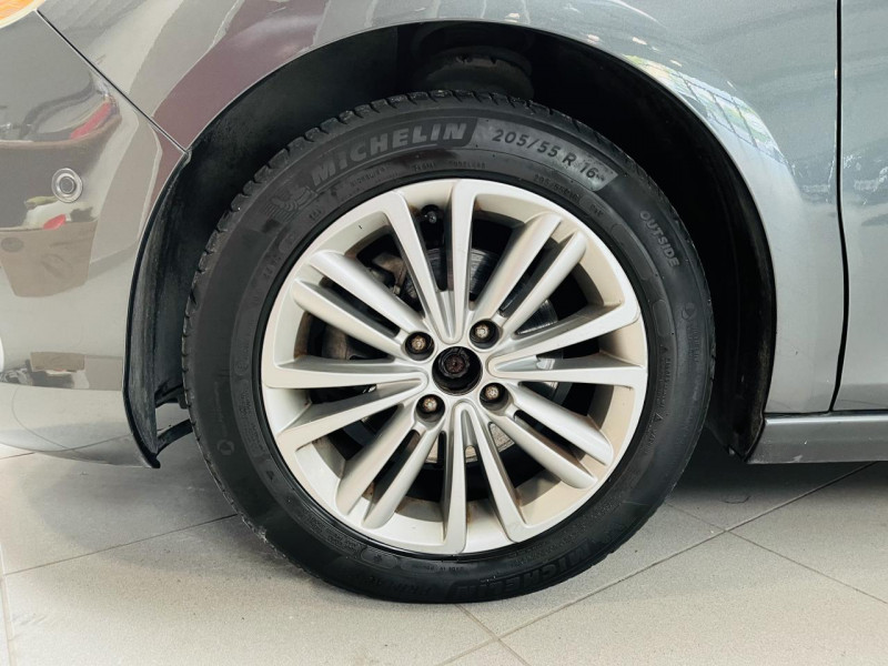 Photo 18 de l'offre de CITROEN C4  VTi 120 Exclusive à 6990€ chez Occasions Champenoises