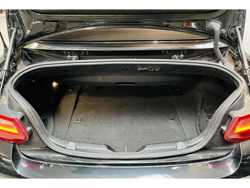 Photo 13 de l'offre de BMW SERIE 2 CABRIOLET Cabriolet 220d 190 ch F23 M Sport BVA 8 à 21990€ chez Occasions Champenoises