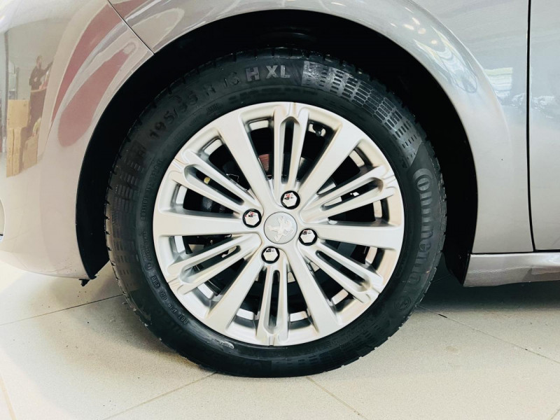 Photo 18 de l'offre de PEUGEOT 208  BlueHDi 100ch S&S BVM5 Signature à 9990€ chez Occasions Champenoises