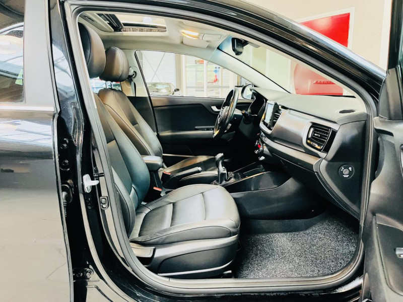 Photo 16 de l'offre de KIA STONIC  1.6 CRDi 115 ch ISG Premium à 13990€ chez Occasions Champenoises