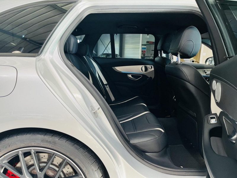 Photo 14 de l'offre de MERCEDES-BENZ Classe C Break 4.0 63 S 510 AMG Speedshift à 46990€ chez Occasions Champenoises