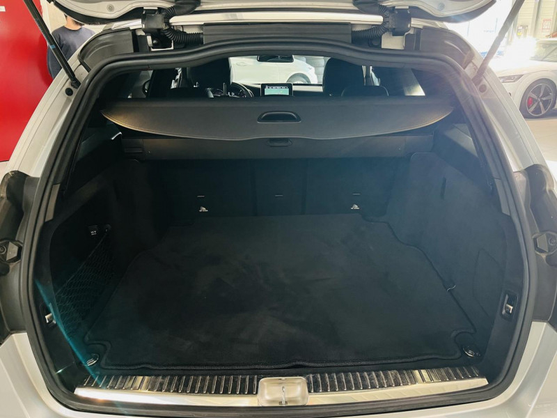 Photo 12 de l'offre de MERCEDES-BENZ Classe C Break 4.0 63 S 510 AMG Speedshift à 46990€ chez Occasions Champenoises