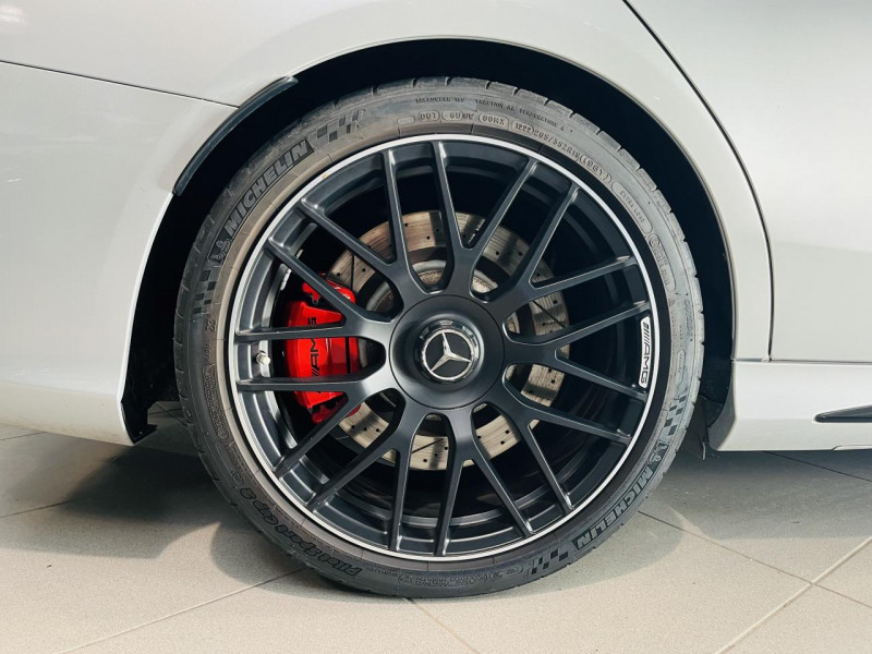 Photo 23 de l'offre de MERCEDES-BENZ Classe C Break 4.0 63 S 510 AMG Speedshift à 46990€ chez Occasions Champenoises