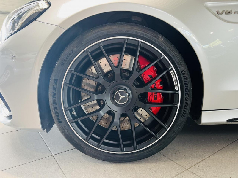 Photo 21 de l'offre de MERCEDES-BENZ Classe C Break 4.0 63 S 510 AMG Speedshift à 46990€ chez Occasions Champenoises