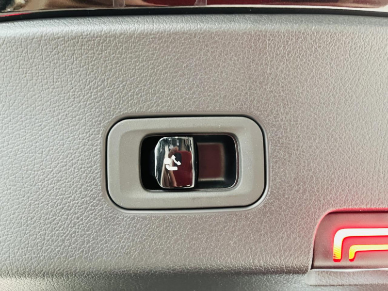 Photo 19 de l'offre de MERCEDES-BENZ GLC COUPE  220 d 9G-Tronic 4Matic AMG Line à 62990€ chez Occasions Champenoises