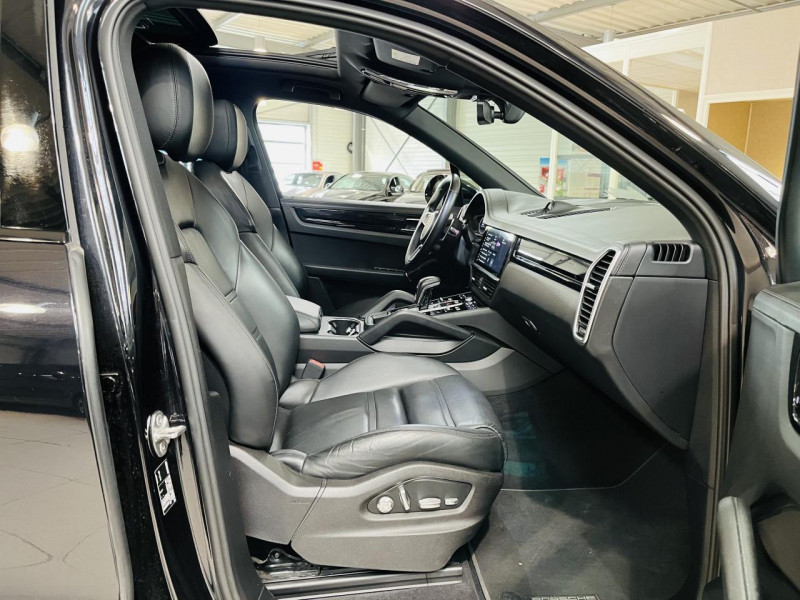 Photo 22 de l'offre de PORSCHE CAYENNE S 2.9i V6 440 Tiptronic à 59990€ chez Occasions Champenoises