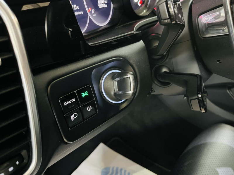 Photo 8 de l'offre de PORSCHE CAYENNE S 2.9i V6 440 Tiptronic à 59990€ chez Occasions Champenoises