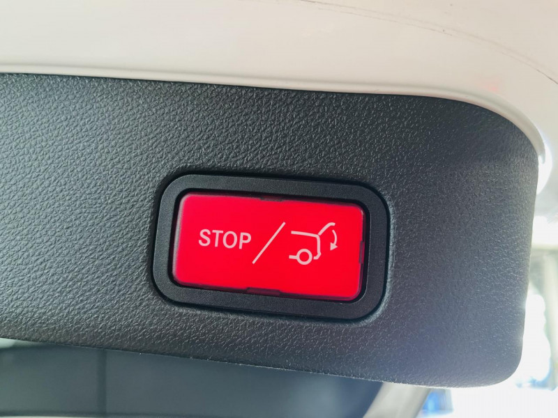 Photo 17 de l'offre de MERCEDES-BENZ GLE  500 e 7G-Tronic Plus 4Matic Sportline à 36990€ chez Occasions Champenoises