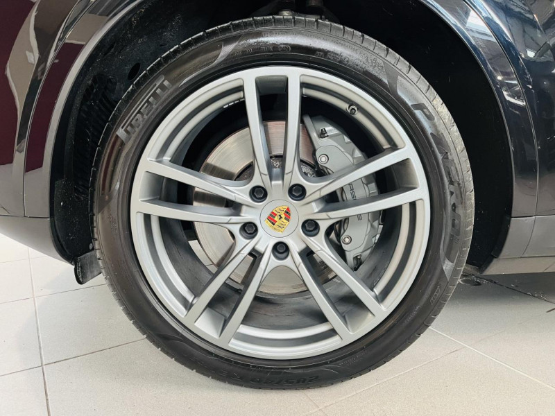 Photo 28 de l'offre de PORSCHE CAYENNE S 2.9i V6 440 Tiptronic à 59990€ chez Occasions Champenoises