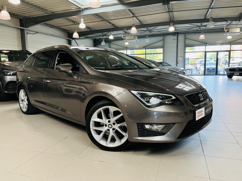 Seat LEON ST 1.4 TSI 150 Start/Stop ACT FR DSG7 ESSENCE Technical Gray Occasion à vendre