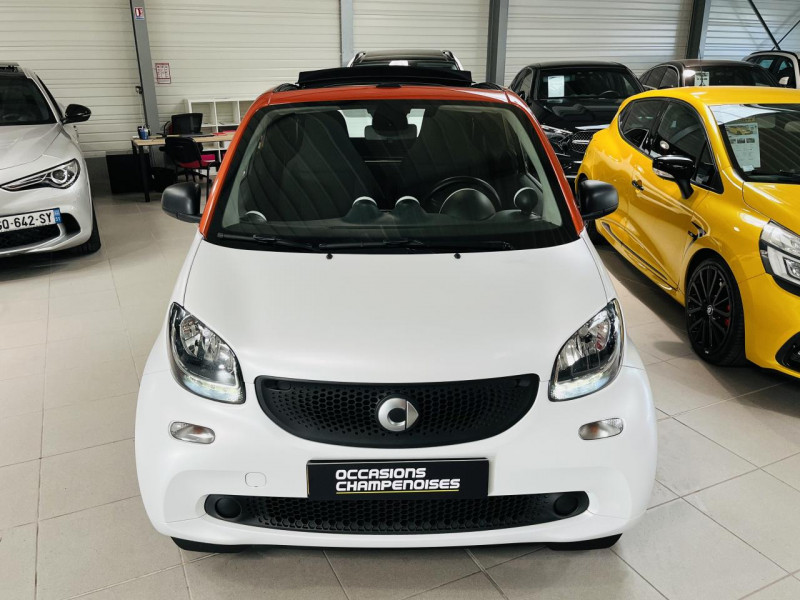 Photo 3 de l'offre de SMART FORTWO CABRIO 1.0 71 ch S&S BA6 Pure à 11990€ chez Occasions Champenoises