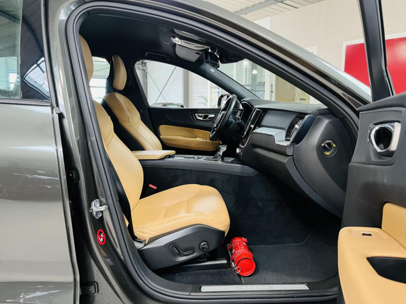 Photo 16 de l'offre de VOLVO XC60 BUSINESS  D4 AWD 190 ch Geatronic8 Business Executive à 26990€ chez Occasions Champenoises